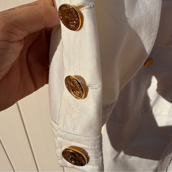 Rare Vintage CHANEL Boutique Ivory Shirt Dress with Gold Medallion Buttons - Picture 9 of 13